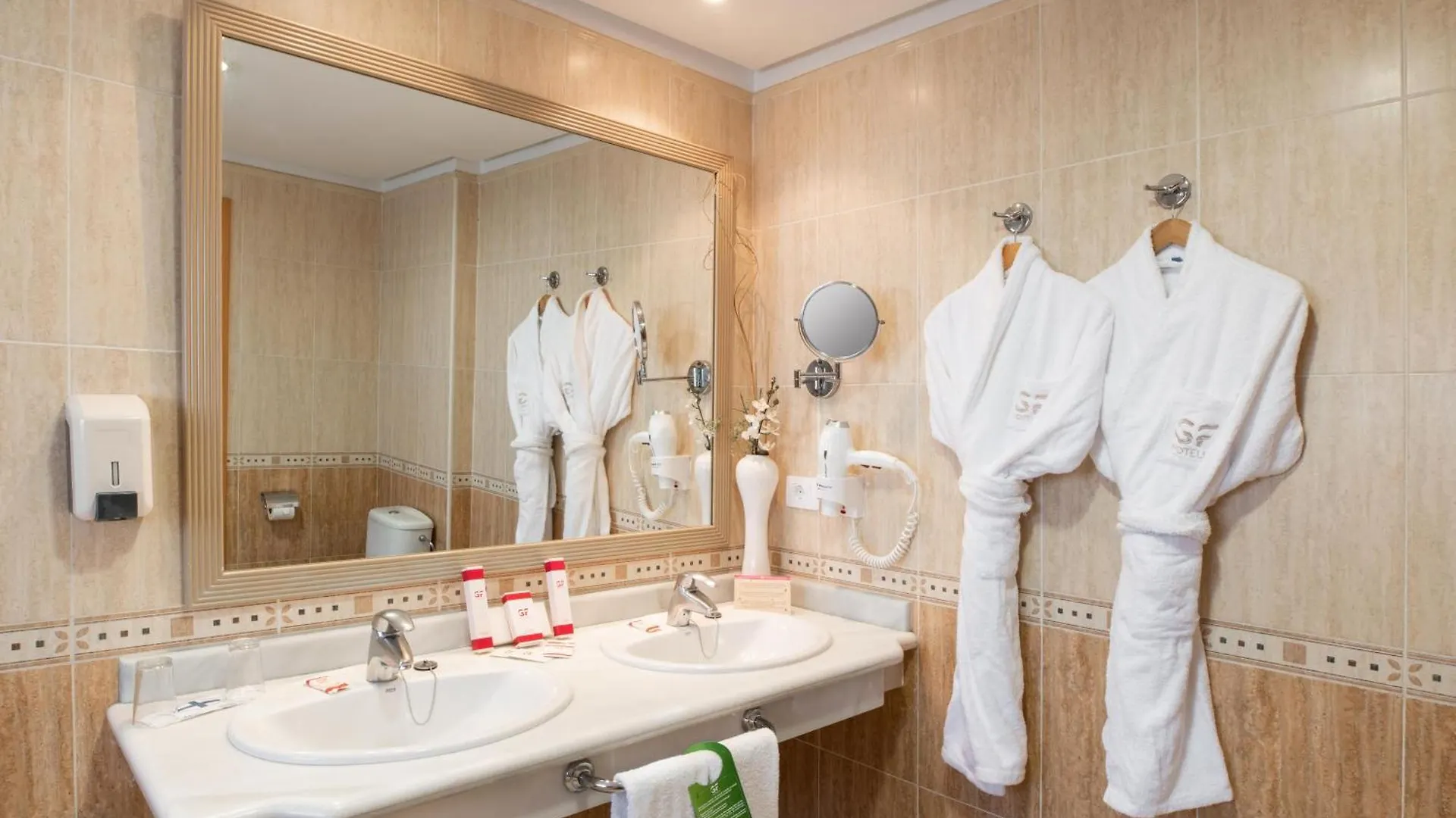 Hotel Gf Fanabe Costa Adeje  Spagna
